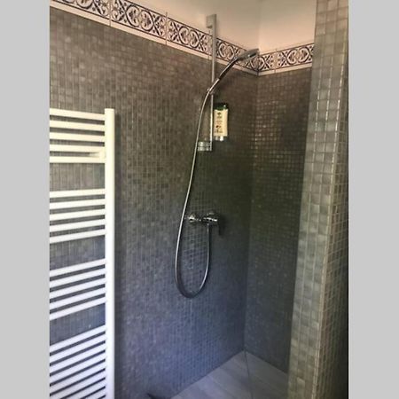 דירות Sète Joli Studio Au Mont St Clair Avec Vue Sur La Mer מראה חיצוני תמונה