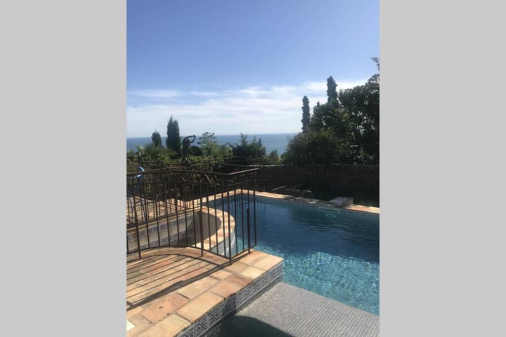 דירות Sète Joli Studio Au Mont St Clair Avec Vue Sur La Mer מראה חיצוני תמונה